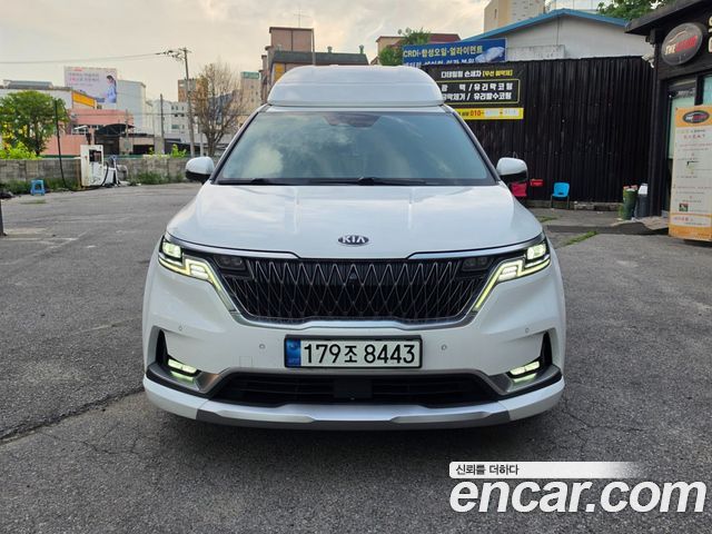 Kia Canival 2021 — photo 1