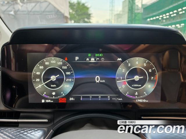 Kia Canival 2021 — photo 8
