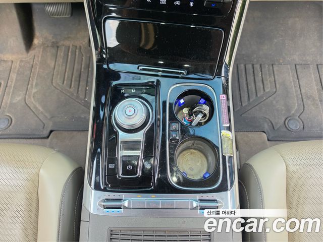 Kia Canival 2021 — photo 10