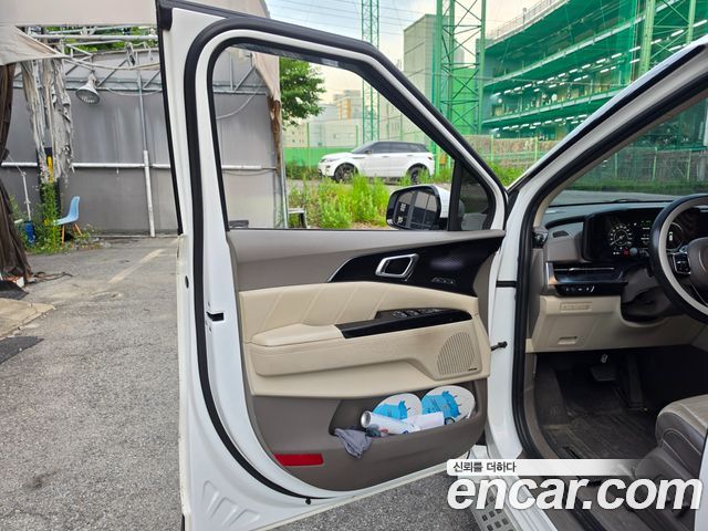 Kia Canival 2021 — photo 14