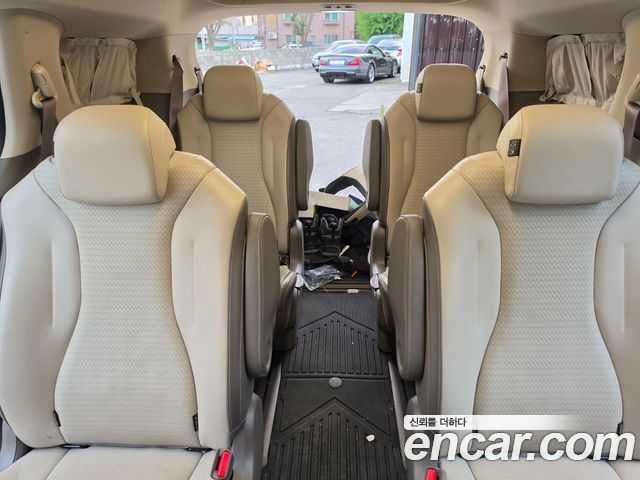 Kia Canival 2021 — photo 19