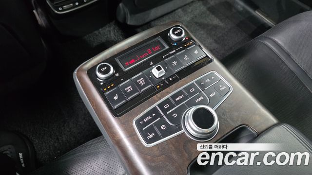 Kia K9 2013 — photo 18