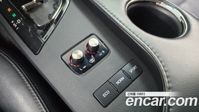 Toyota Avalon 2016 — photo 18