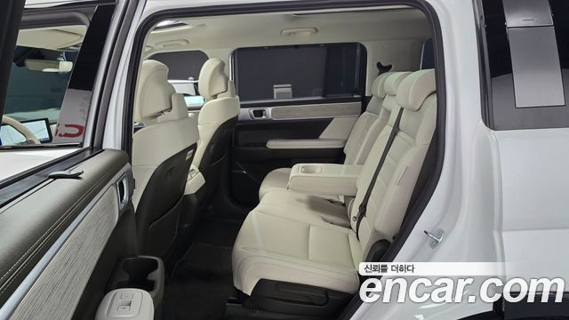 Hyundai Santafe 2025 — photo 12
