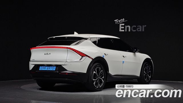 Kia EV6 2022 — photo 2