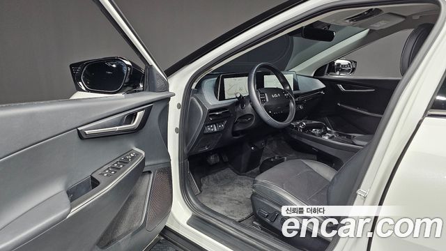 Kia EV6 2022 — photo 13