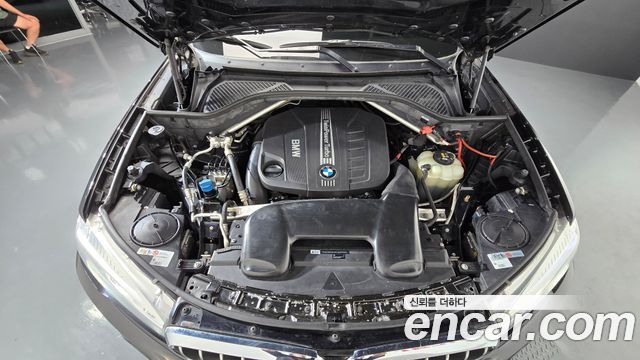 BMW X5 2018 — photo 6