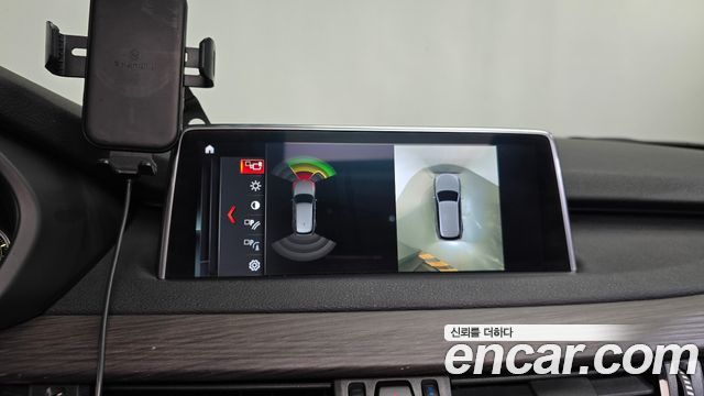 BMW X5 2018 — photo 14