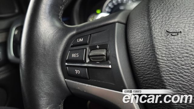 BMW X5 2018 — photo 16