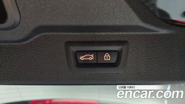 BMW X5 2018 — photo 18