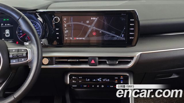 Kia K5 2022 — photo 18