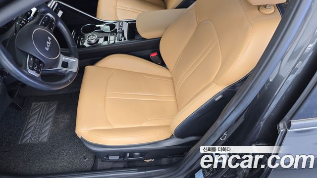 Kia K5 2022 — photo 22