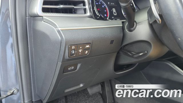 Kia K5 2022 — photo 24