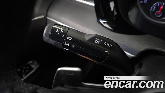 Kia K5 2022 — photo 28