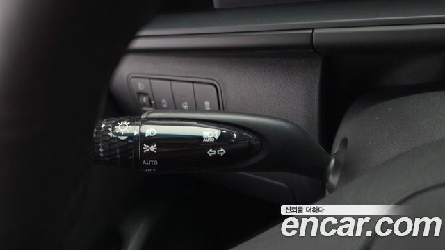 Hyundai Staria 2025 — photo 18