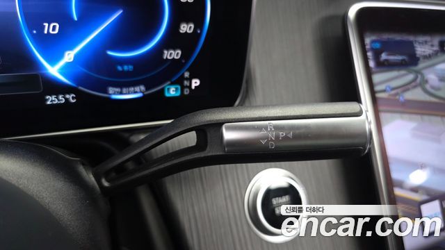 Mercedes-Benz EQS 2023 — photo 12