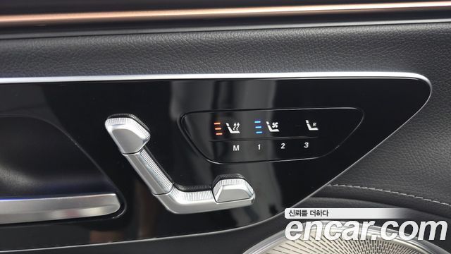 Mercedes-Benz EQS 2023 — photo 36