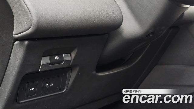 Land Rover Discovery Sport 2020 — photo 30