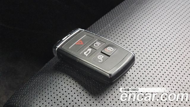Land Rover Discovery Sport 2020 — photo 31