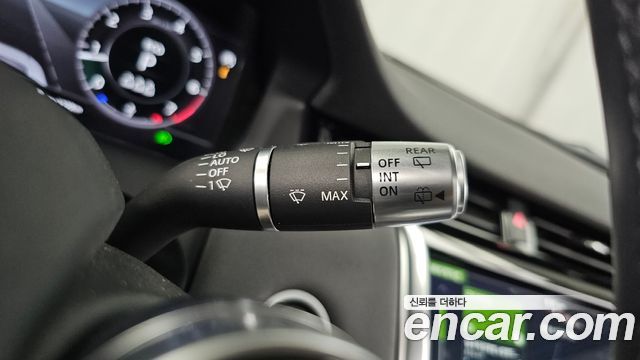 Land Rover Discovery Sport 2020 — photo 34