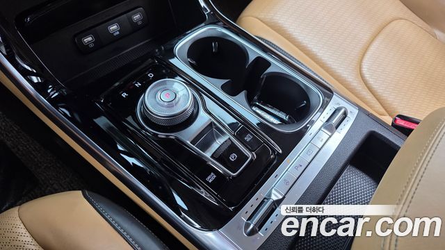 Kia Canival 2021 — photo 9