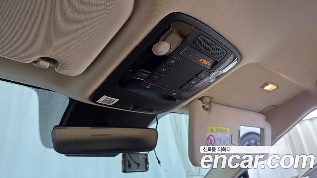 Kia Canival 2021 — photo 17