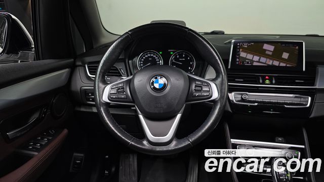 BMW 2-Series 2021 — photo 18