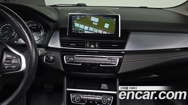 BMW 2-Series 2021 — photo 19