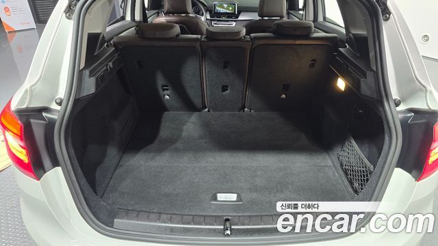 BMW 2-Series 2021 — photo 31