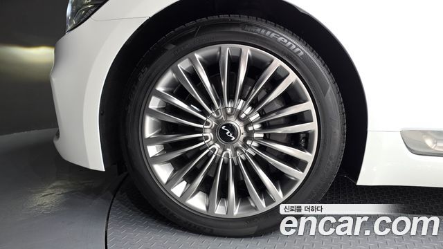 Kia K9 2019 — photo 5