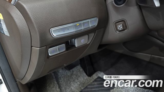 Kia K9 2019 — photo 20