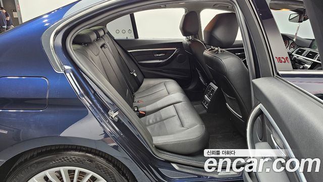 BMW 3-Series 2016 — photo 12