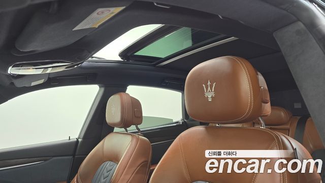 Maserati Levante 2018 — photo 22