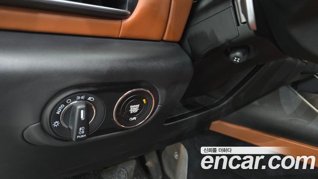 Maserati Levante 2018 — photo 27