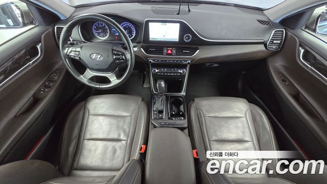Hyundai Grandeur 2017 — photo 10
