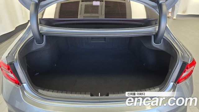Hyundai Grandeur 2017 — photo 26