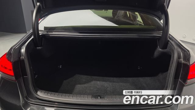 Genesis G80 2018 — photo 20