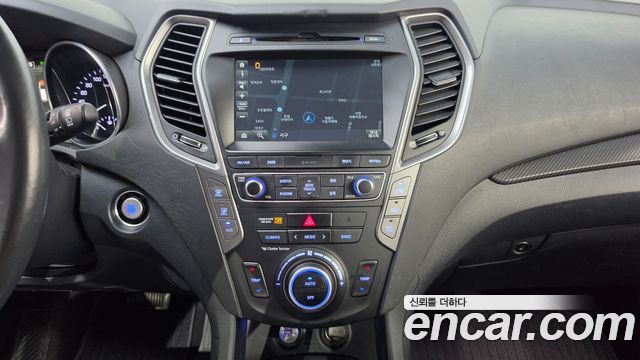 Hyundai Santafe 2018 — photo 15