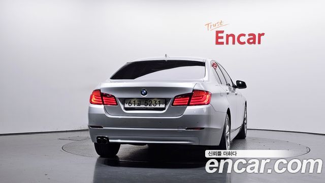BMW 5-Series 2011 — photo 4