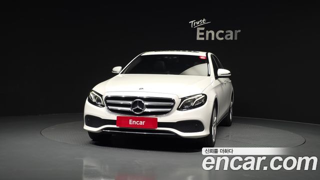 Mercedes-Benz E-Class 2018 — photo 3