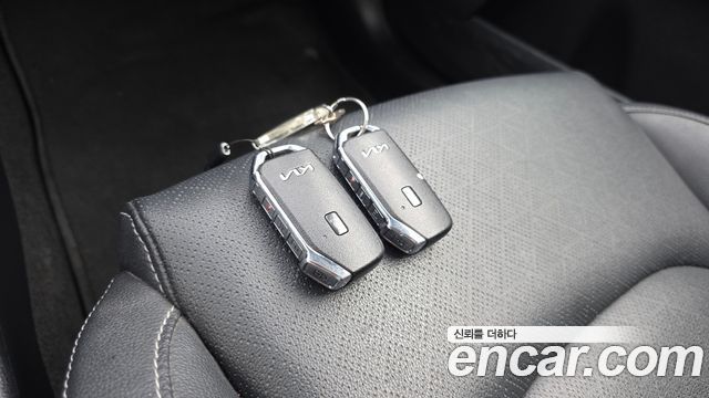 Kia K3 2022 — photo 16