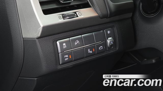 KG Mobility Rexton 2019 — photo 15