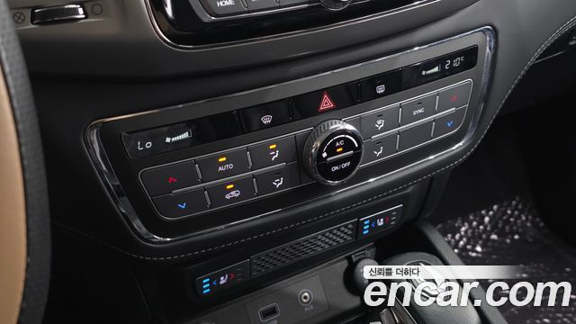 KG Mobility Rexton 2019 — photo 18