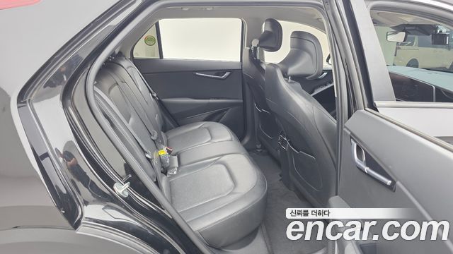 Kia Niro 2023 — photo 12