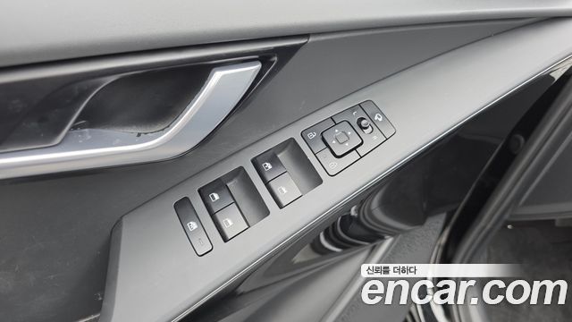 Kia Niro 2023 — photo 17