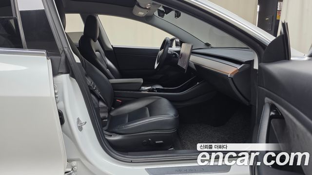 Tesla Model 3 2020 — photo 16