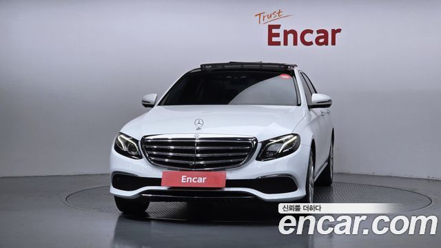 Mercedes-Benz E-Class 2017 — photo 3