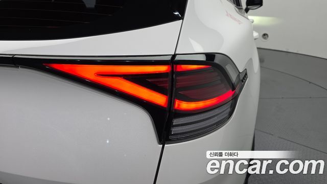 Kia Sportage 2022 — photo 9