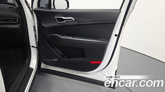Kia Sportage 2022 — photo 14