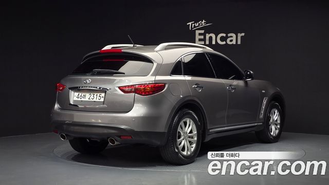 Infiniti FX 2009 — photo 2